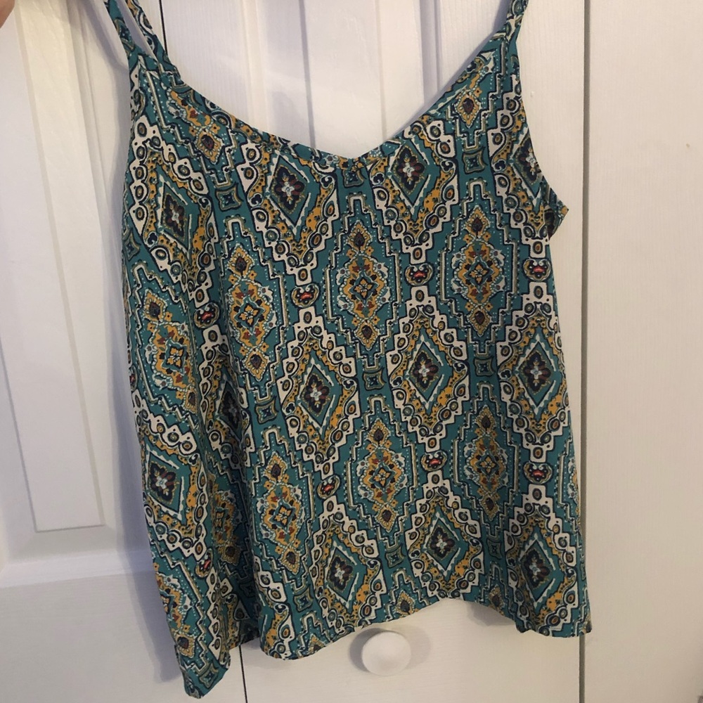 Hollister Tank